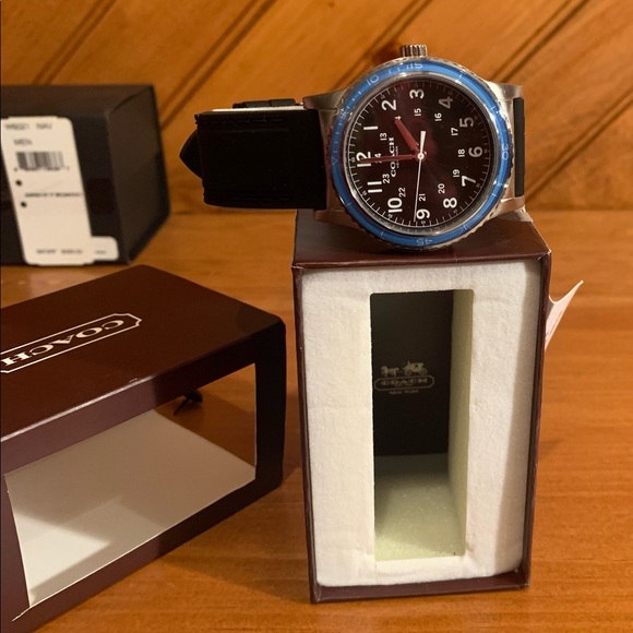 Coach Analog Casual New York Black Men's Watch Rubber - Picture 2 of 12